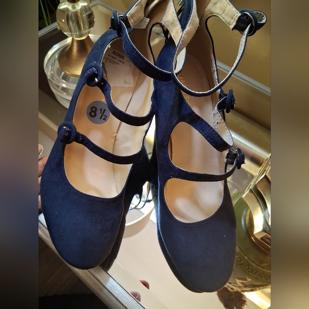 Marc Fisher Navy Blue Heels
